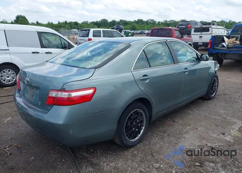 2008 Toyota Camry Le z USA, uszkodzony, nr VIN 4T1BE46K18U760416